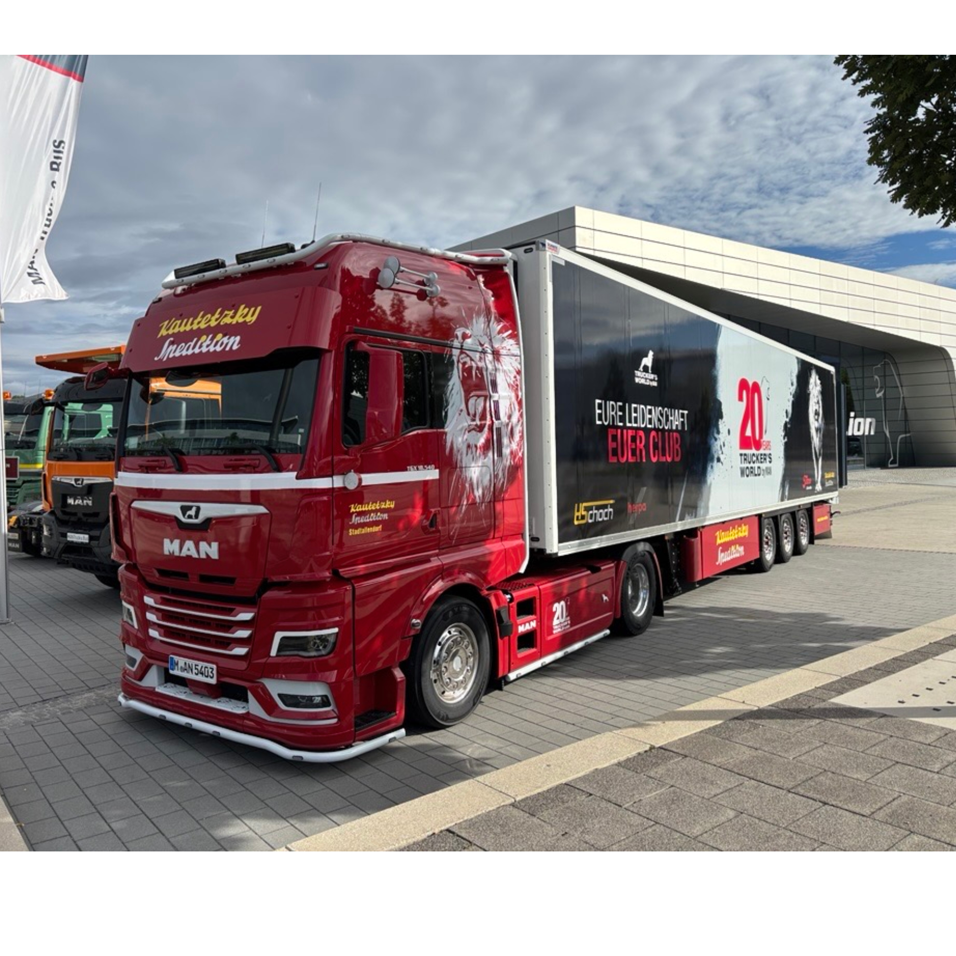 MAN TGX GX Kühlkoffersattelzug Kautetzky/Trucker's World