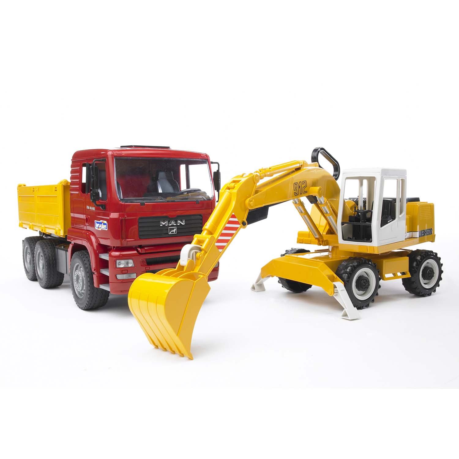 MAN TGA tipper truck w. Liebherr excavator